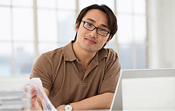 35岁男性如何购买香港保险详细攻略